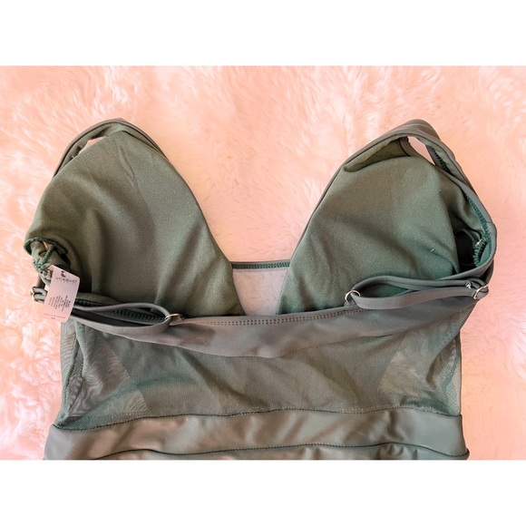 EUC Tinibikini Women’s Olive Green One Piece Swimsuit Mesh Panels Medium 1 Flaw - Picture 8 of 11